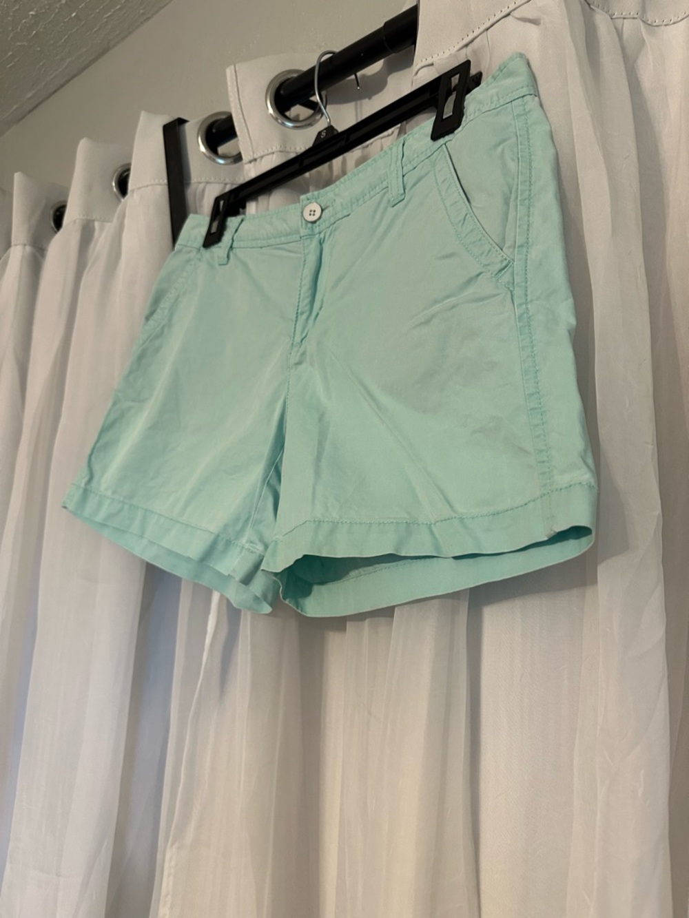 GH Bass Women’s Mint Green Casual Shorts with pockets - Picture 6 of 7